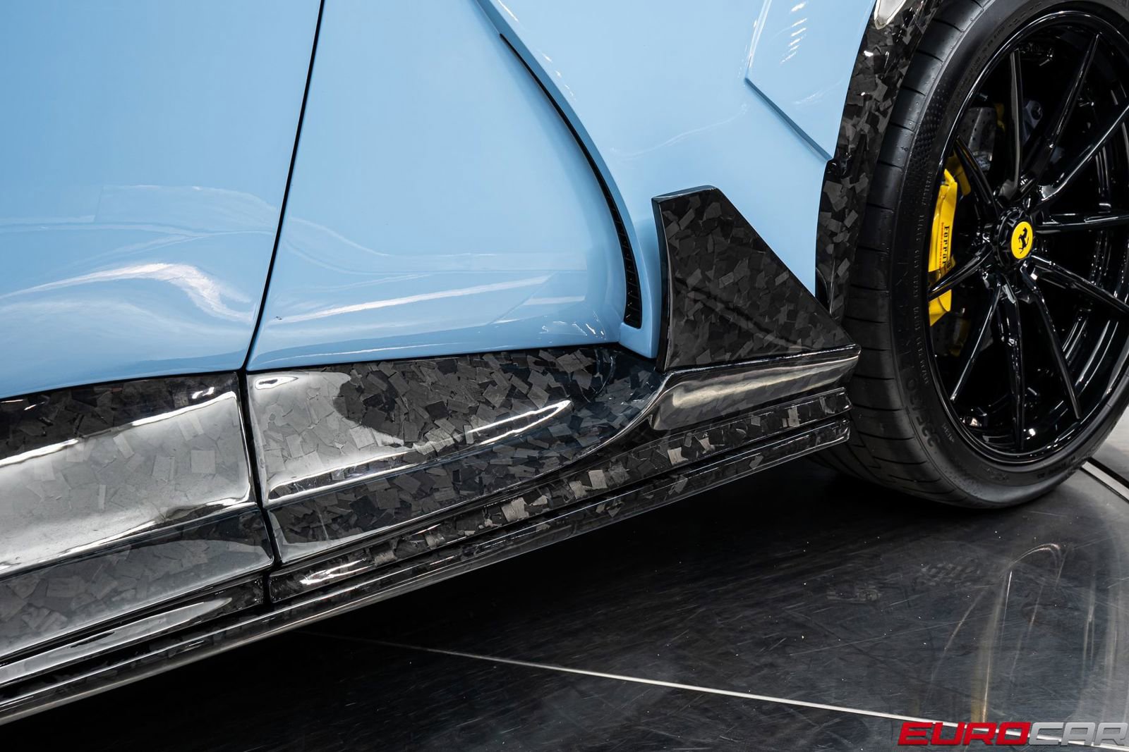 Used 2025 Ferrari Purosangue AWD/4WD image 25