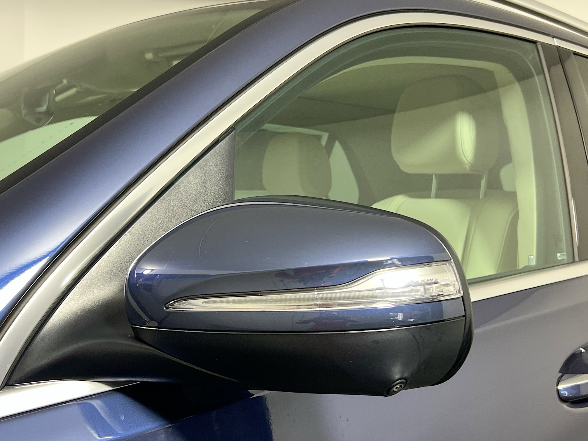 Used 2025 Mercedes-Benz GLE 450e GLE 450e image 12