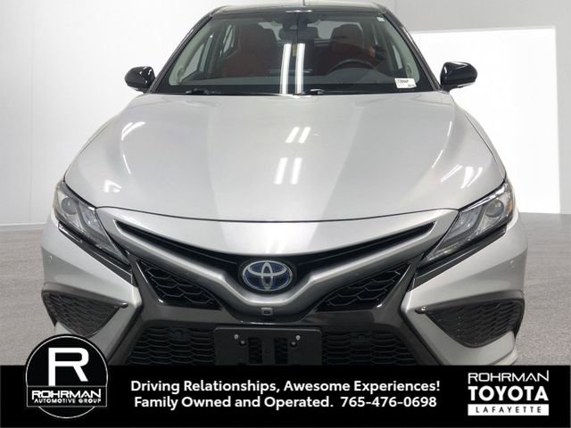 Used 2022 Toyota Camry XSE w/ Navigation Upgrade Package FWD image 11