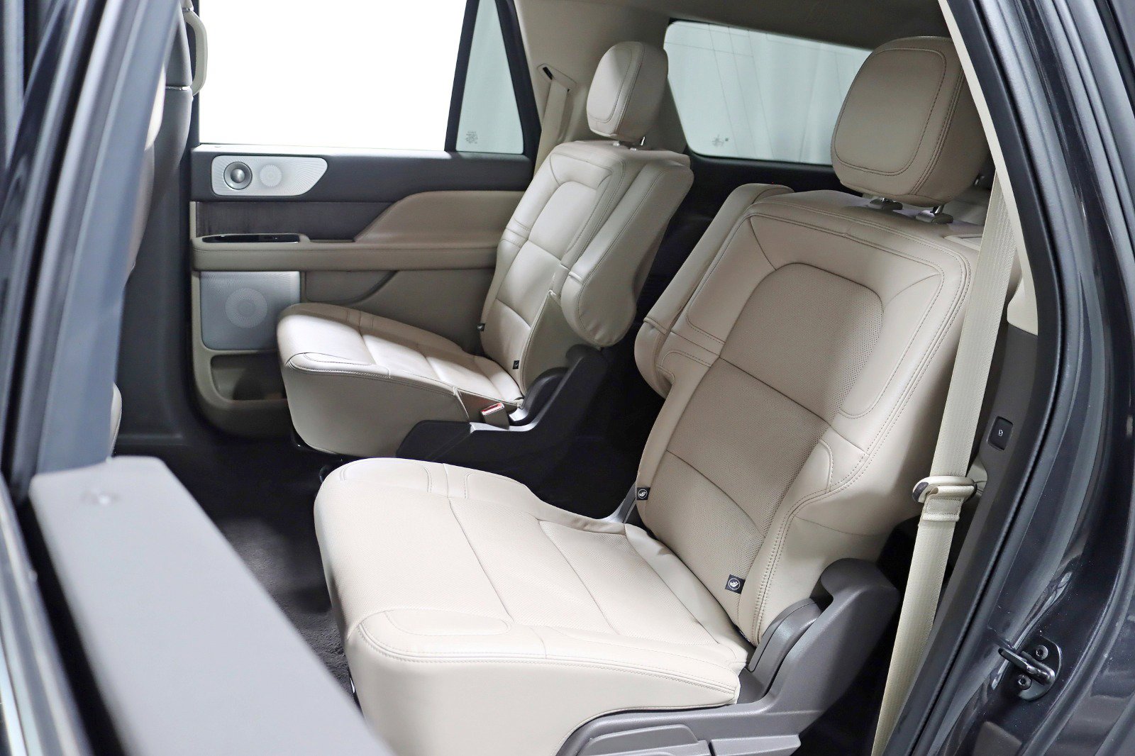 Used 2022 Lincoln Navigator L Reserve image 34