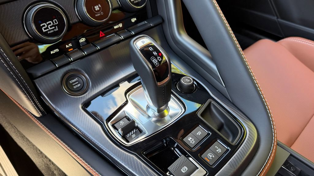 Used 2024 Jaguar F-TYPE R-Dynamic RWD image 19
