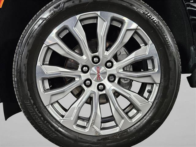 Used 2022 GMC Yukon Denali AWD/4WD image 21
