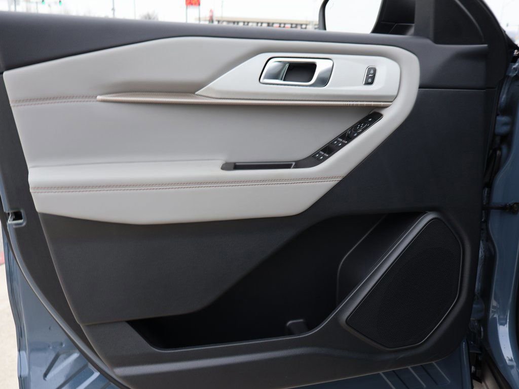 New 2026 Ford Explorer Active w/ Active Comfort Package image 22