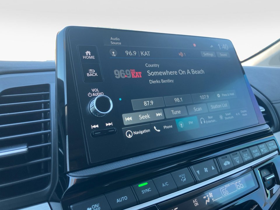 New 2026 Honda Odyssey Touring image 17