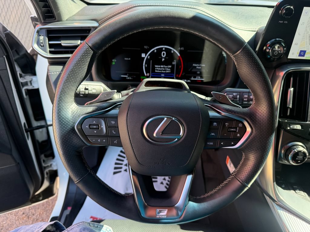 Used 2025 Lexus LX 700h F Sport AWD/4WD image 15