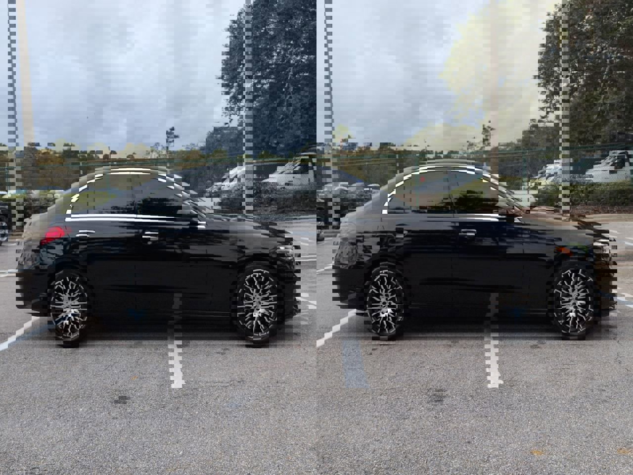 Used 2023 Mercedes-Benz C 300 Sedan image 3