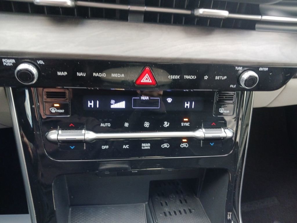 Used 2024 Kia Carnival SX image 23