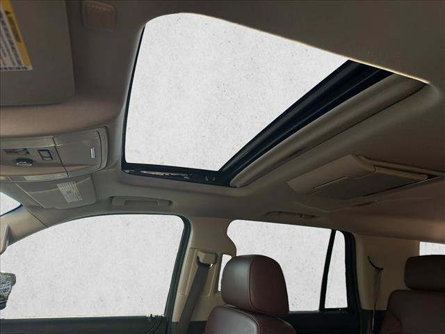 Used 2015 Chevrolet Tahoe LTZ RWD image 18