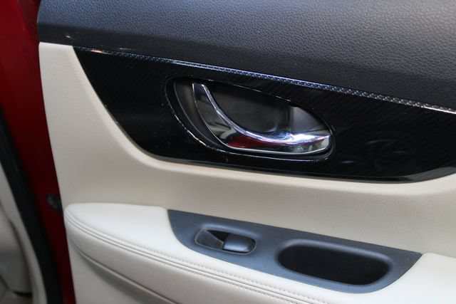 Used 2017 Nissan Rogue SL AWD/4WD image 13