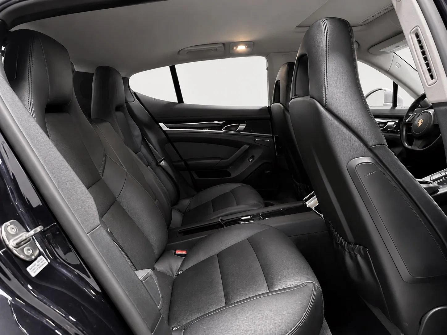 Used 2014 Porsche Panamera S RWD image 16