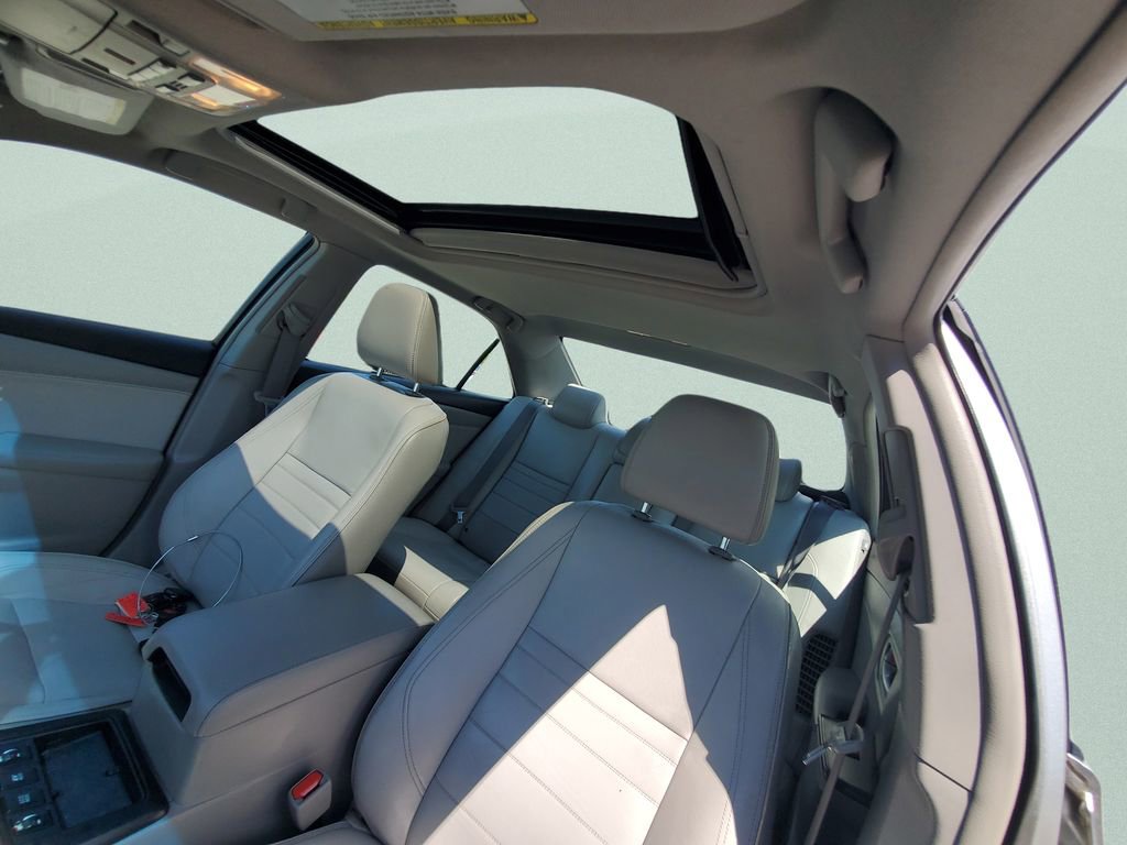 Used 2015 Toyota Camry XLE w/ Moonroof Package image 20