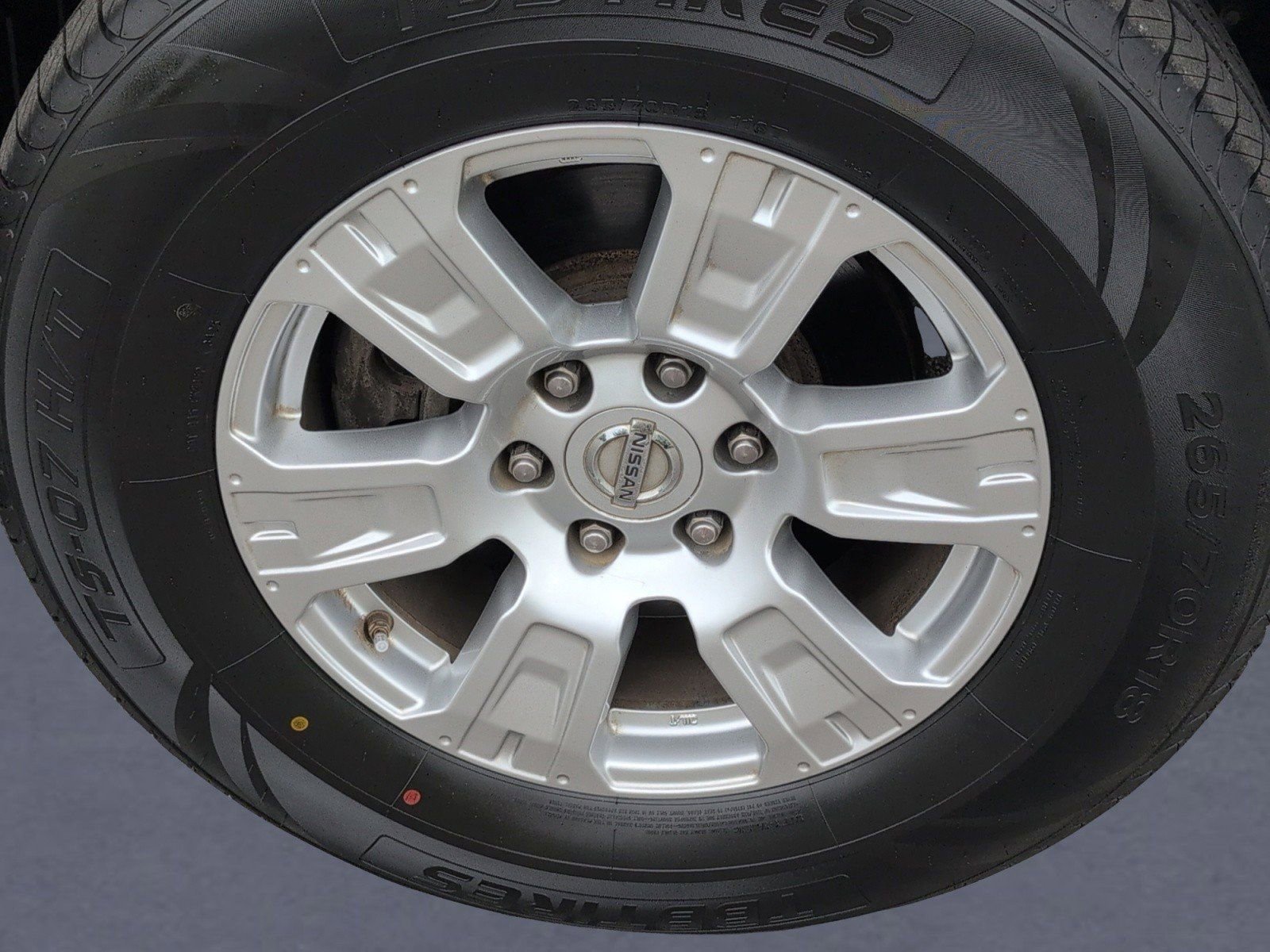 Used 2019 Nissan Titan SV w/ SV Convenience Package image 36