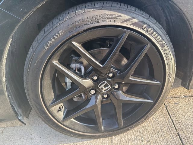 Used 2025 Honda Civic Sport image 14
