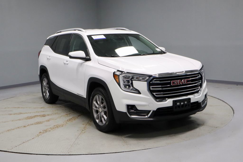 Used 2024 GMC Terrain SLT