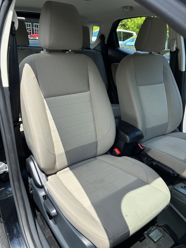 Used 2018 Ford EcoSport S AWD/4WD image 25