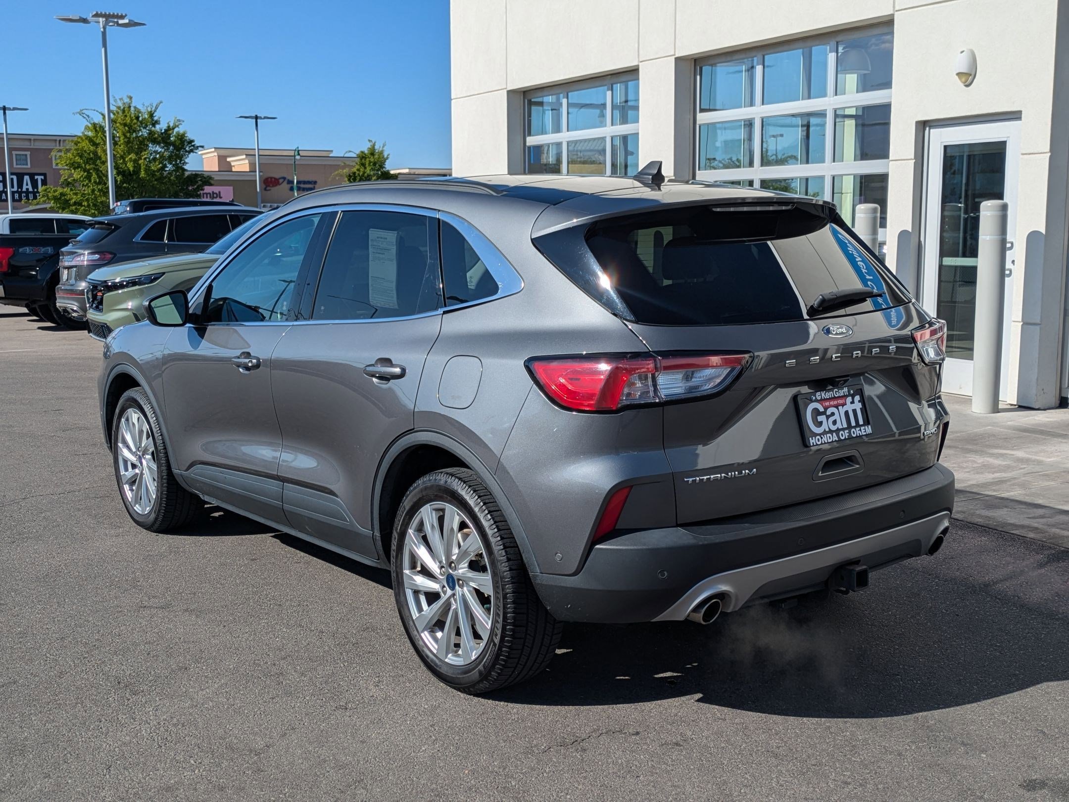 Used 2021 Ford Escape Titanium w/ Titanium Elite Package AWD/4WD image 9
