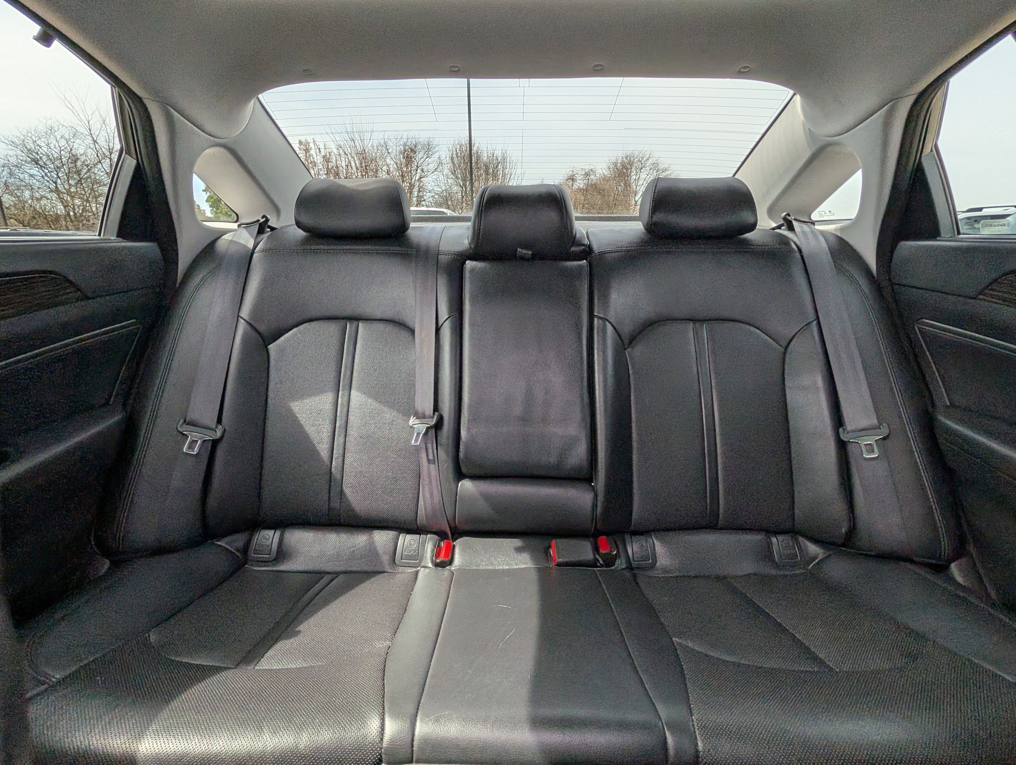 Used 2015 Hyundai Sonata Limited w/ Option Group 06 image 28