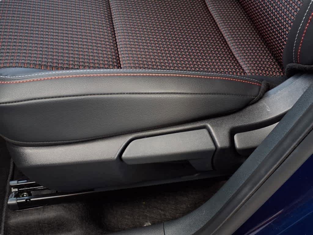 New 2025 Nissan Kicks SR image 36