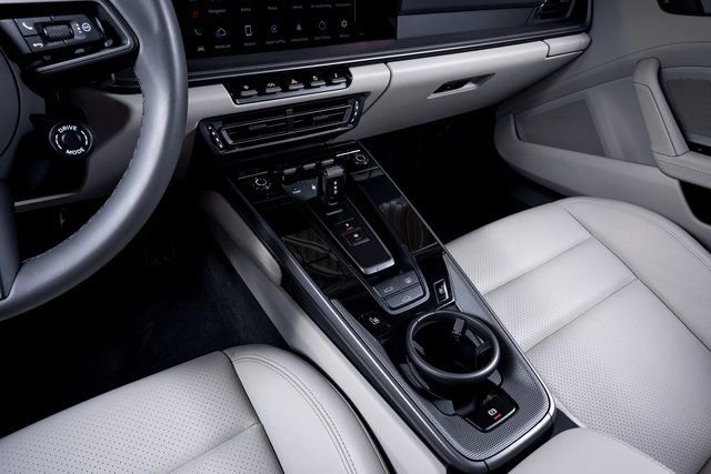 Used 2024 Porsche 911 Carrera 4S image 29