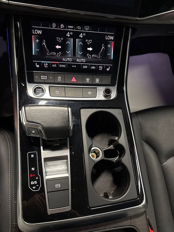 Used 2021 Audi Q8 Premium Plus image 39