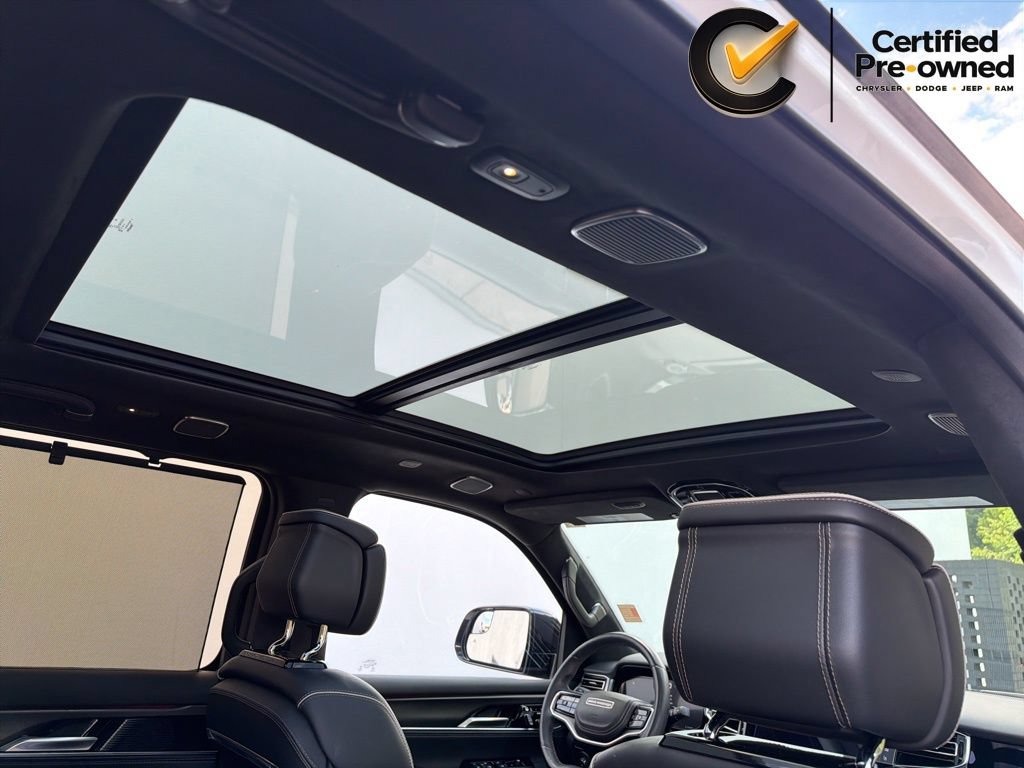 Certified 2023 Jeep Grand Wagoneer Series II AWD/4WD image 38