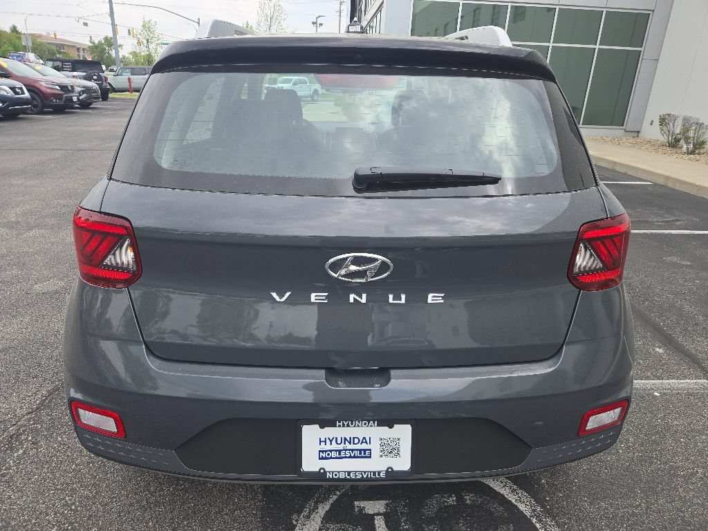 New 2026 Hyundai Venue SEL FWD image 7