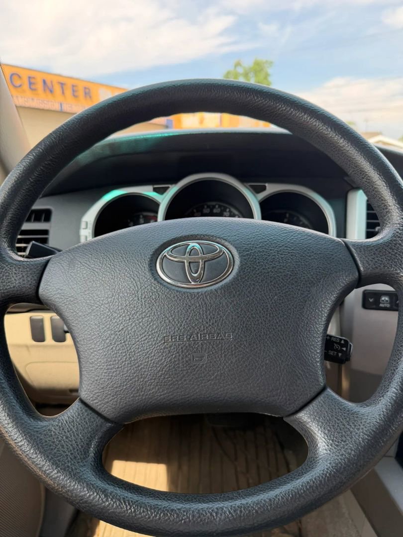 Used 2005 Toyota 4Runner SR5 image 19