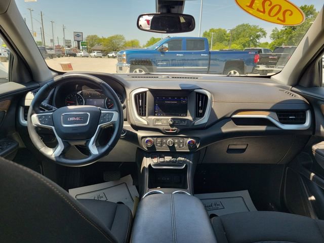 Used 2021 GMC Terrain SLE w/ Driver Convenience Package FWD image 12