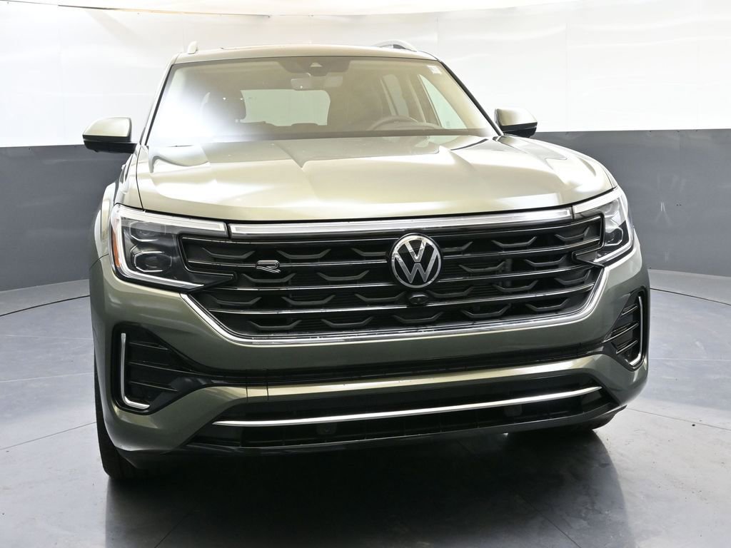 Used 2025 Volkswagen Atlas SEL Premium R-Line image 8