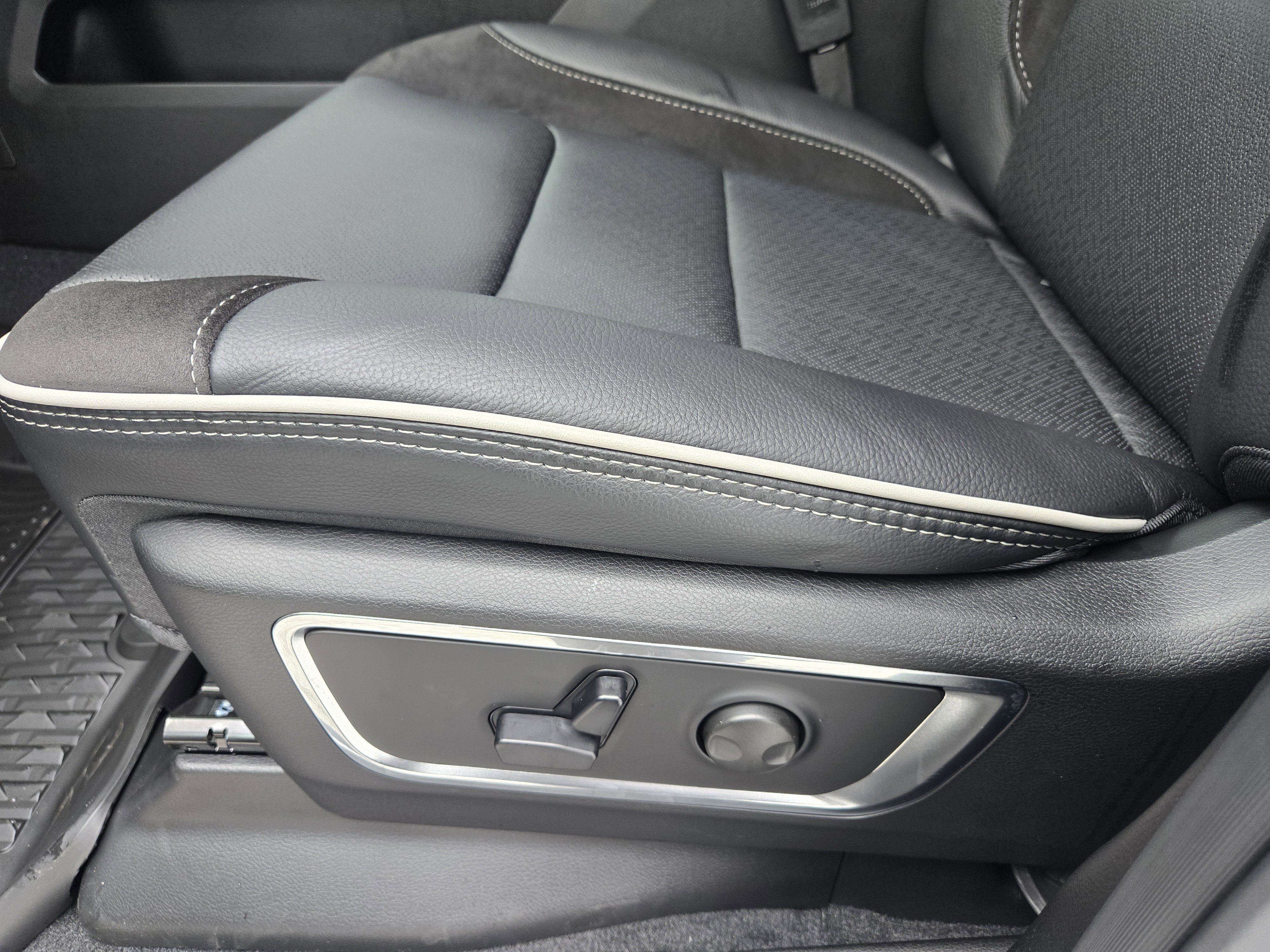 New 2026 RAM 1500 Laramie image 19