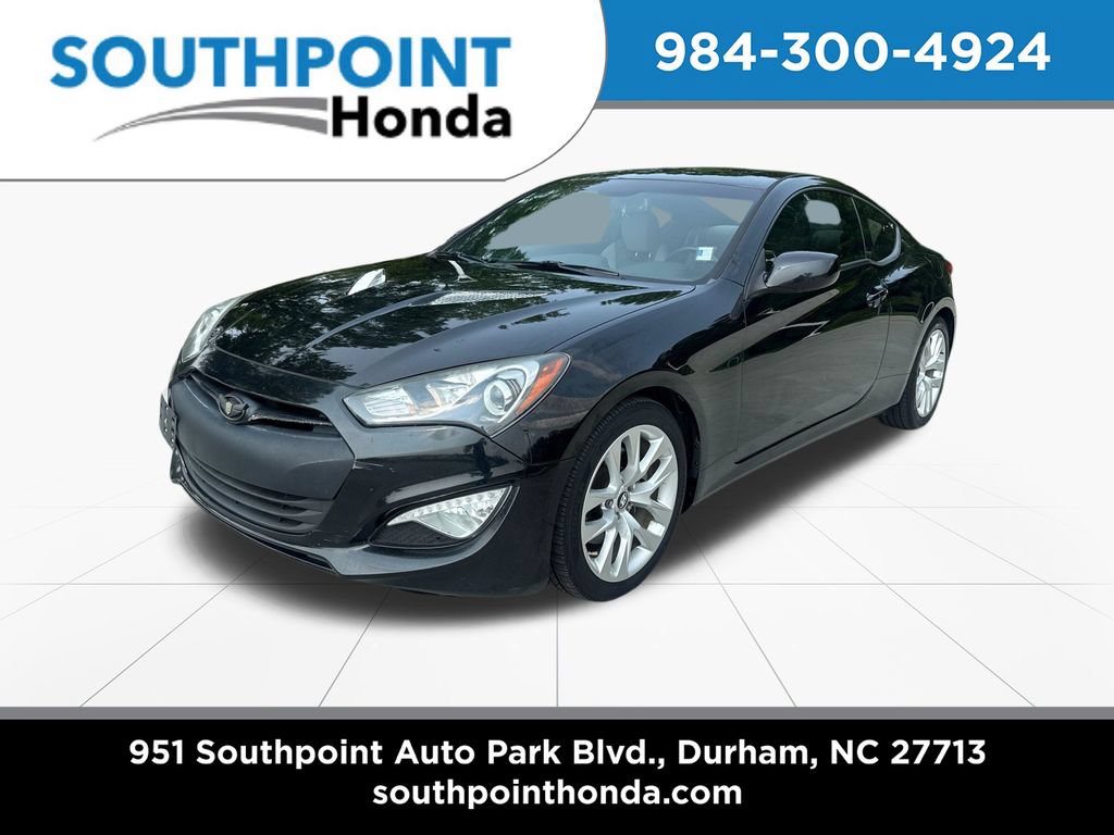 Used 2014 Hyundai Genesis 2.0T RWD image 3