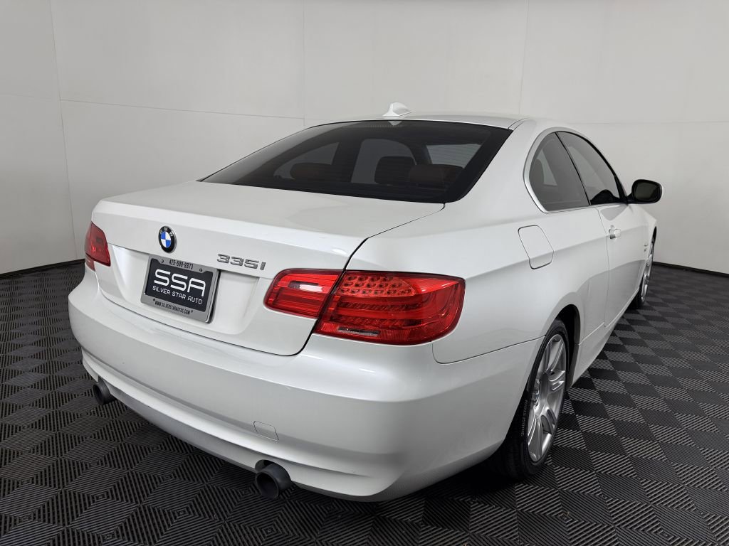 Used 2012 BMW 335i xDrive Coupe AWD/4WD image 6