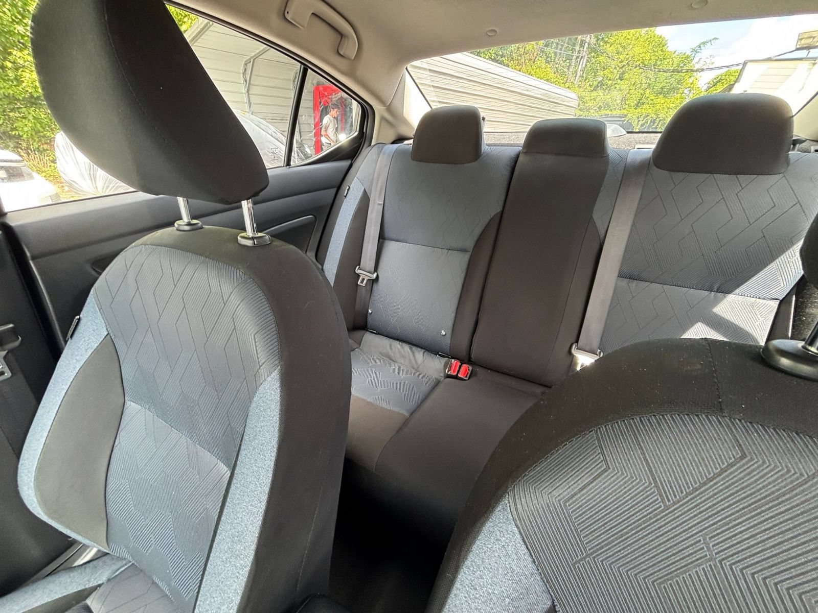 Used 2025 Nissan Versa SV FWD image 34