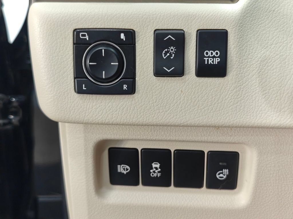 Used 2016 Lexus GX 460 Luxury w/ Preferred Accessory Package AWD/4WD image 12