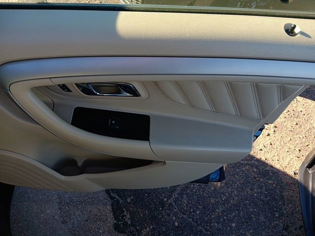 Used 2019 Ford Taurus SE image 28