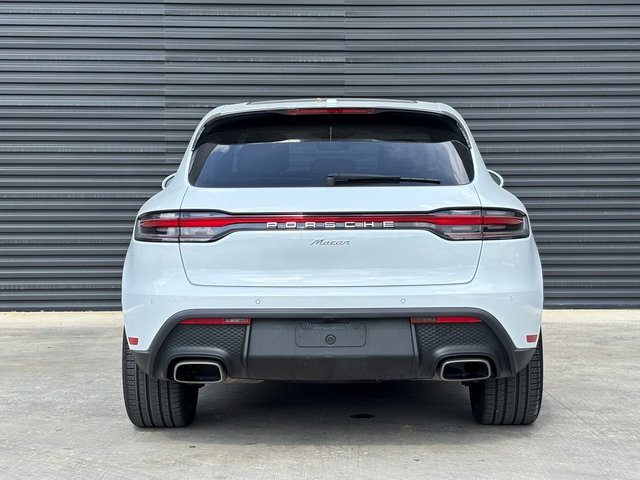 Certified 2025 Porsche Macan image 6