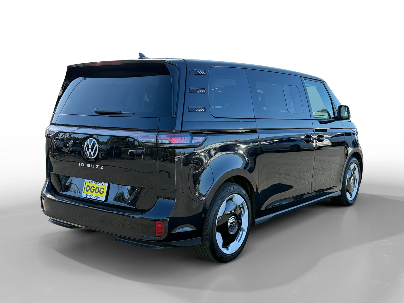 Certified 2025 Volkswagen ID. Buzz Pro S Plus RWD image 5
