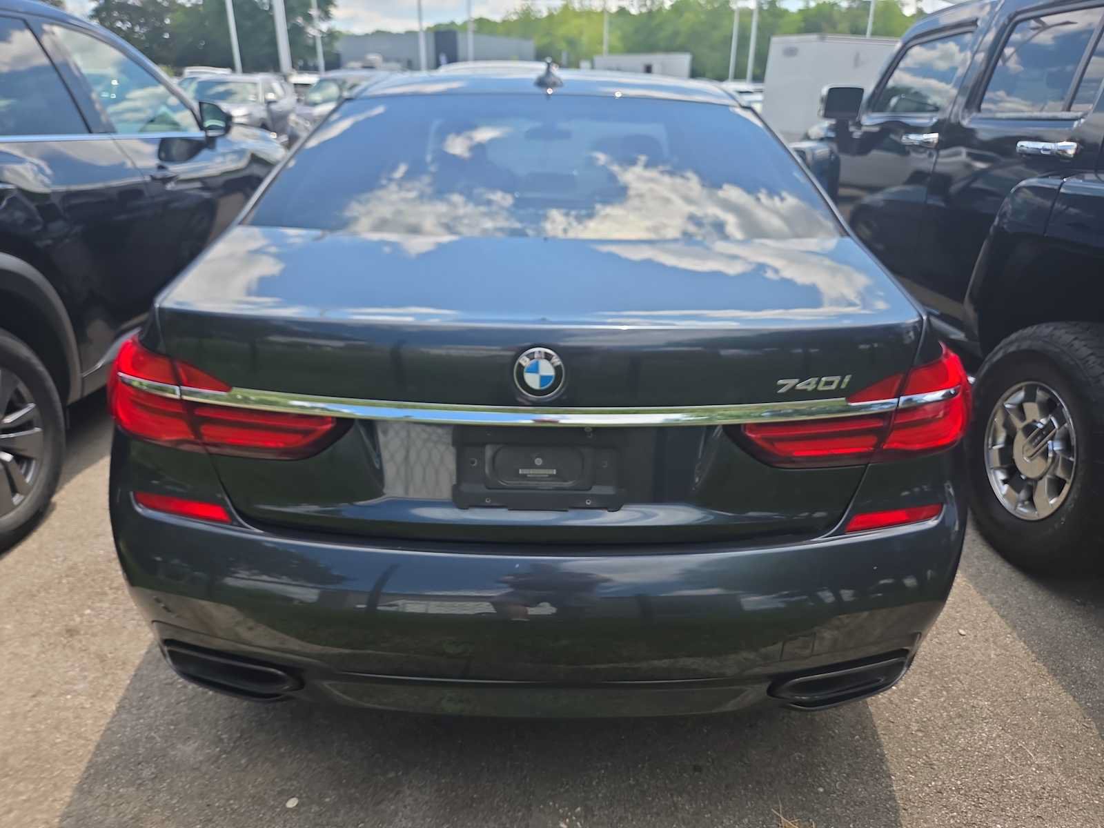 Used 2018 BMW 740i RWD image 6