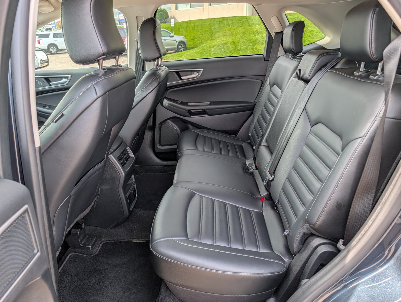 Used 2024 Ford Edge SEL w/ Convenience Package AWD/4WD image 16