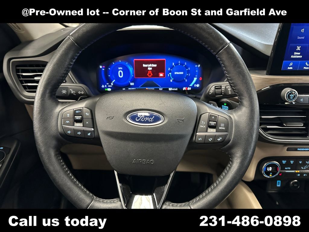Used 2020 Ford Escape Titanium AWD/4WD image 20