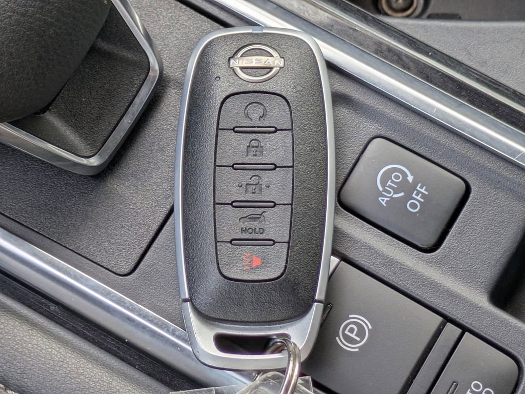 Used 2023 Nissan Pathfinder SL image 31