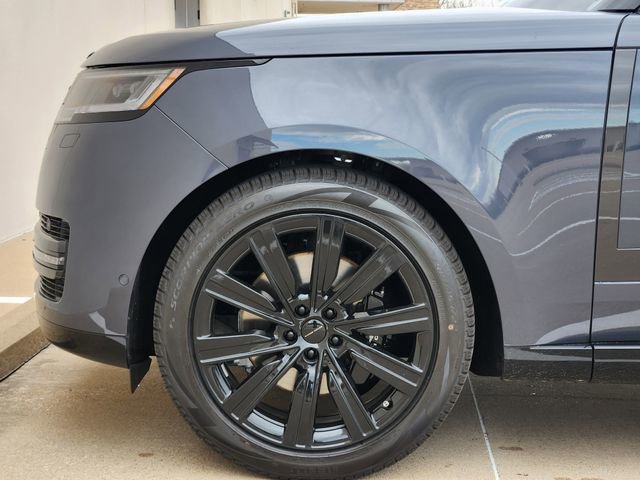 New 2026 Land Rover Range Rover Long Wheelbase SE AWD/4WD image 6