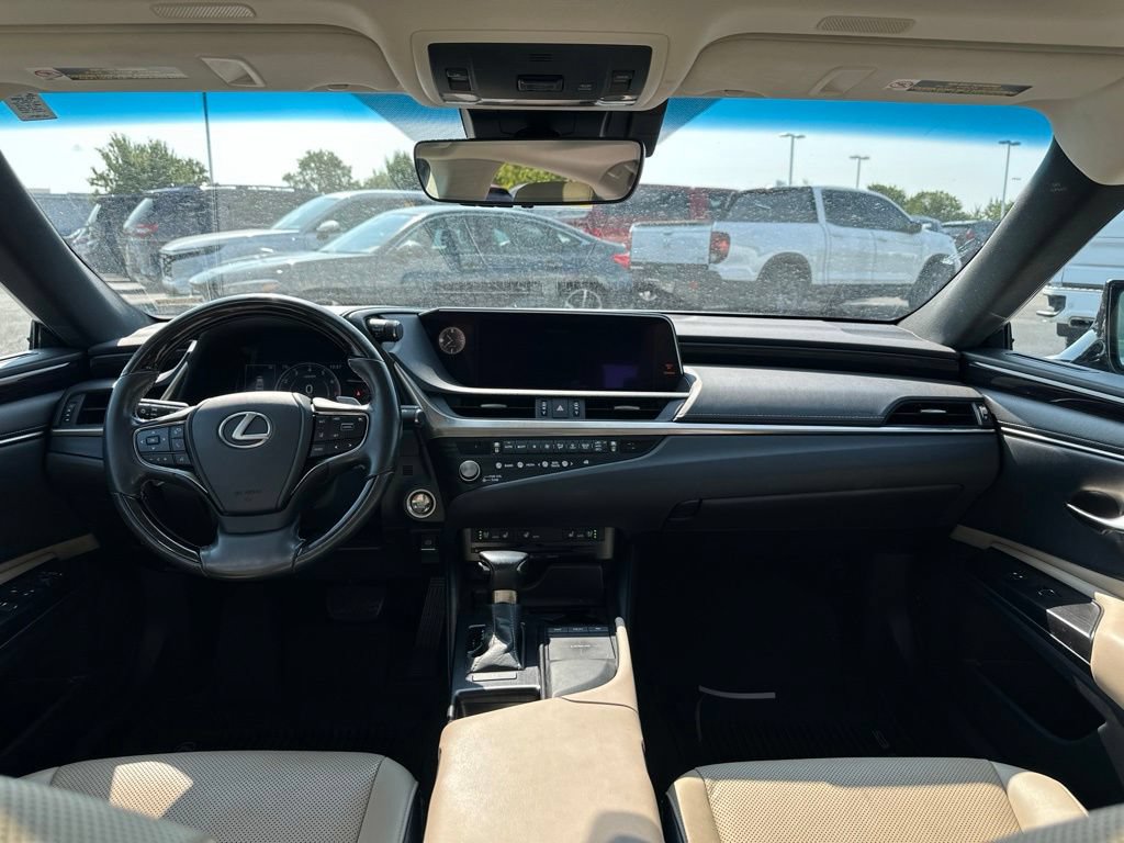 Used 2021 Lexus ES 250 w/ Premium Package AWD/4WD image 18