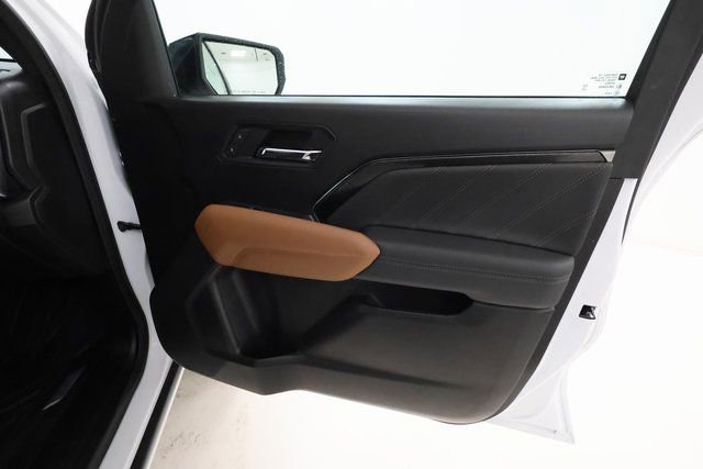 Used 2024 GMC Canyon AT4 w/ Canyon Safety Plus Package image 10