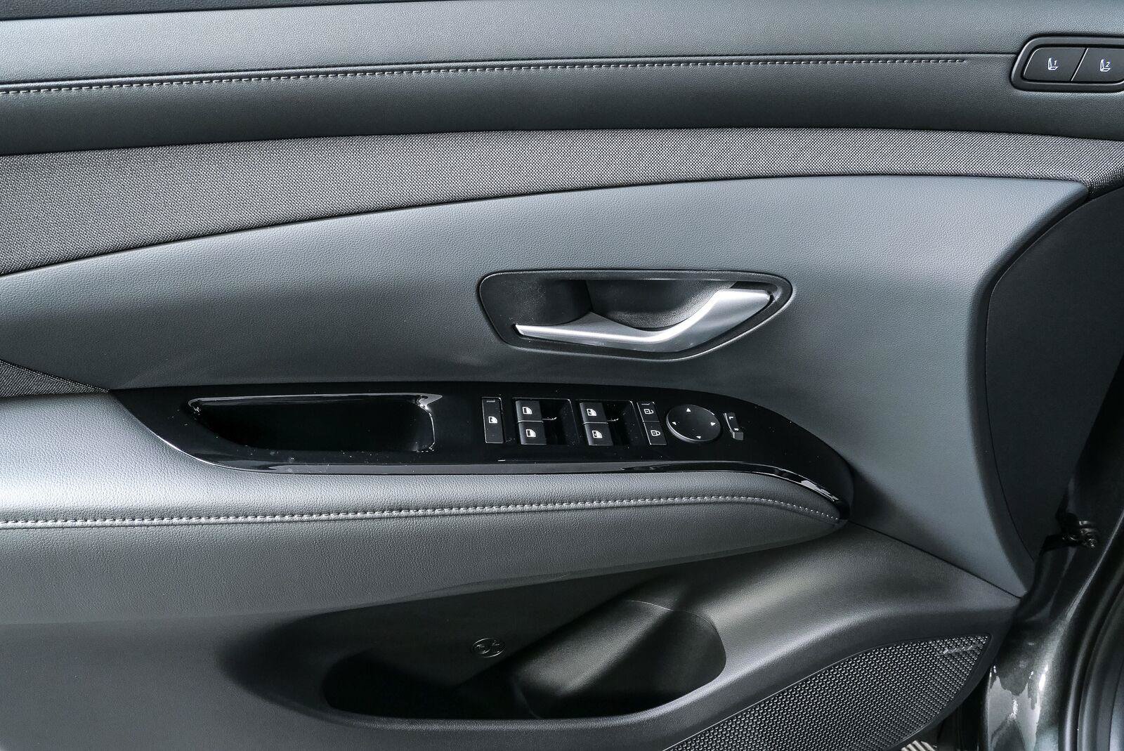 New 2026 Hyundai Tucson Limited AWD/4WD image 6