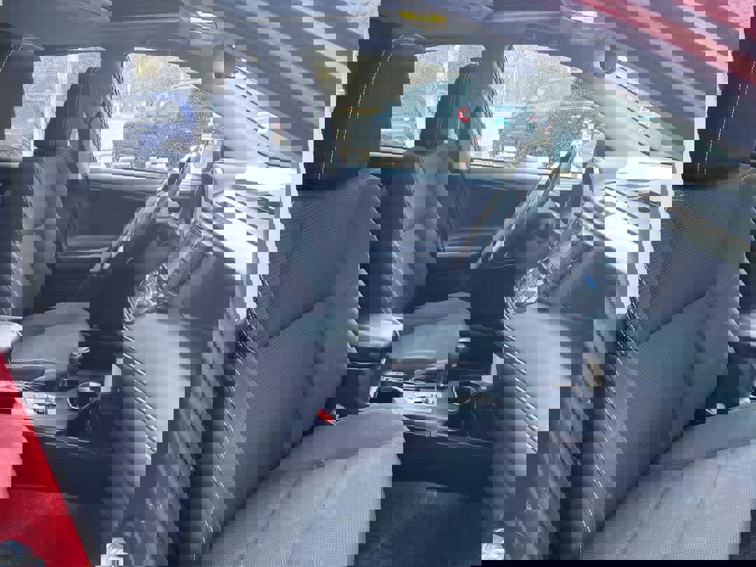 Used 2018 Toyota RAV4 XLE image 24