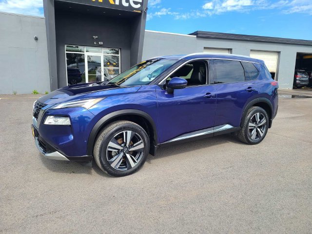 Used 2023 Nissan Rogue Platinum AWD/4WD image 2