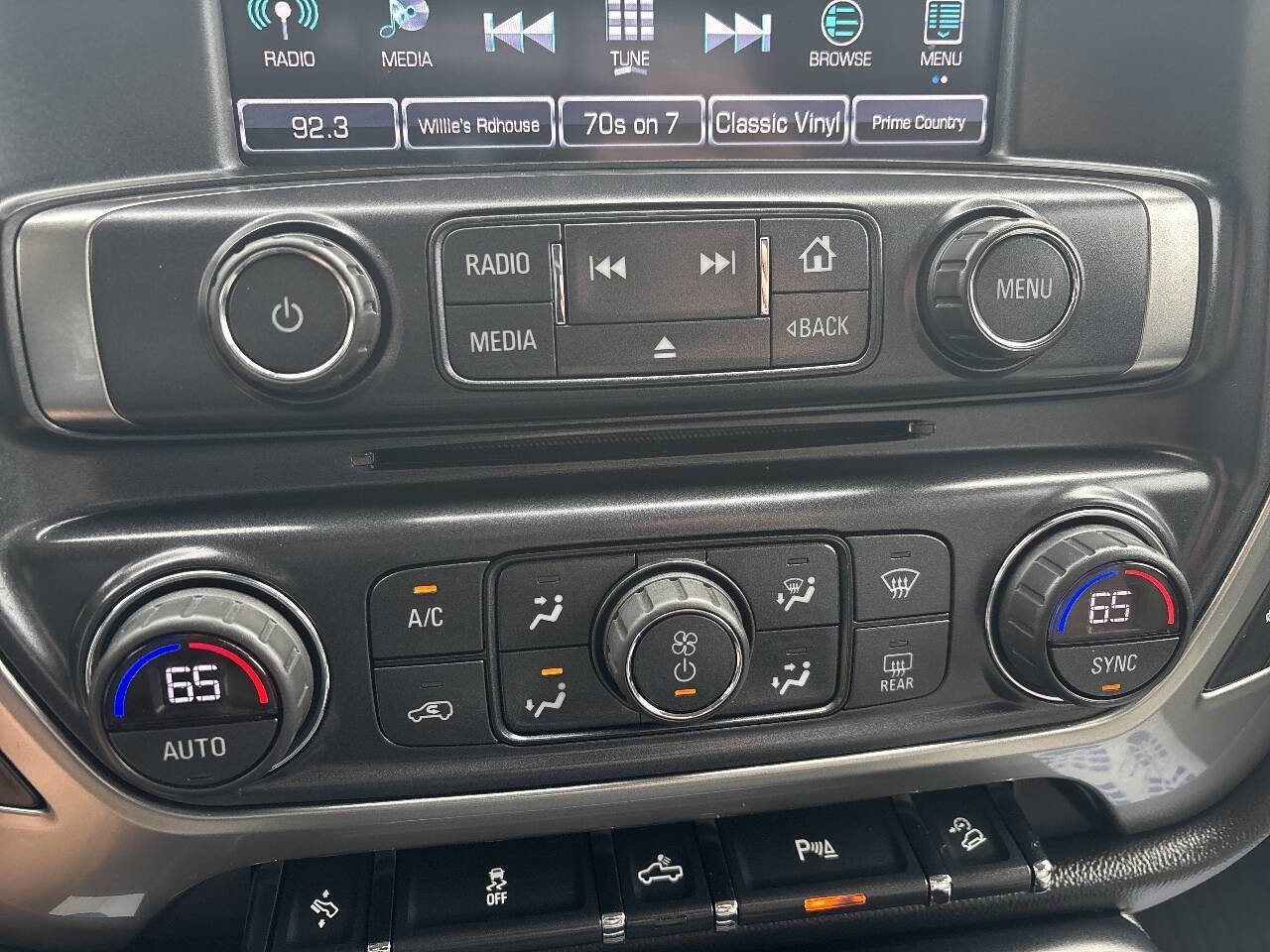 Used 2017 Chevrolet Silverado 1500 LT w/ All Star Edition image 25