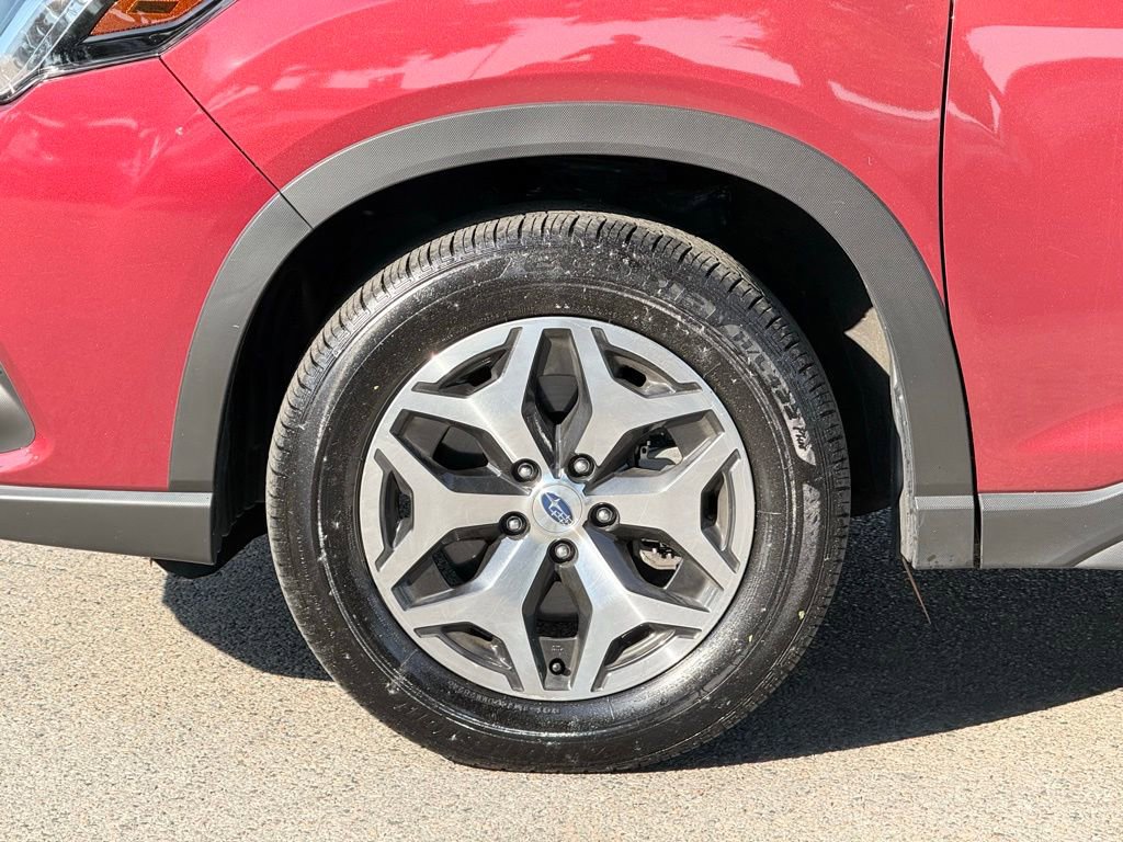 Used 2023 Subaru Forester Premium AWD/4WD image 10