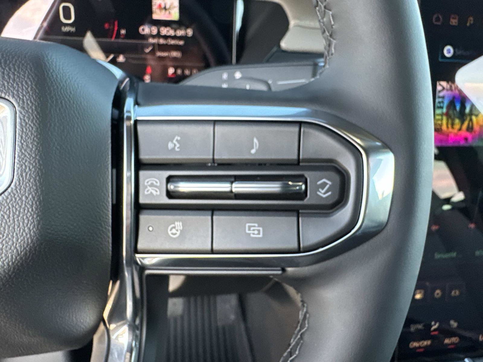 New 2026 GMC Acadia Elevation image 33